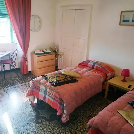 Delfino Blue Guest house *