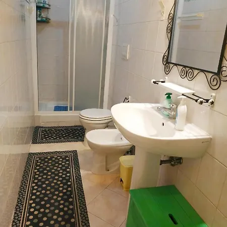 Delfino Blue בית הארחה ג'נובה